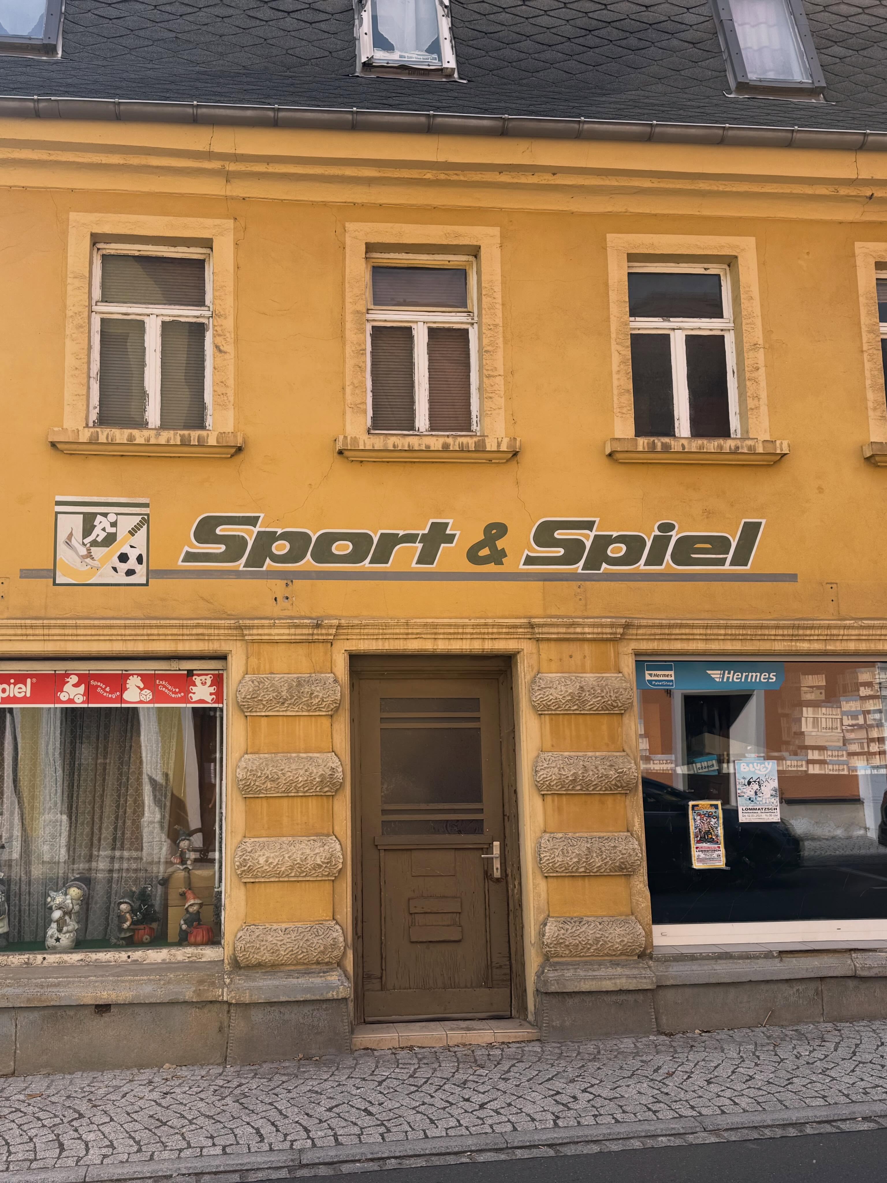 Milliarden Kirschen säumen den Weg. Leipzig- Dresden auf den entspannten Nebenstraßen. Heim vom Vortrag: „Fahrrad Freiheit Europa“.